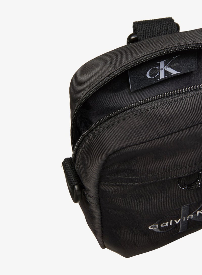 CALVIN KLEIN logo messenger bag - Image 3